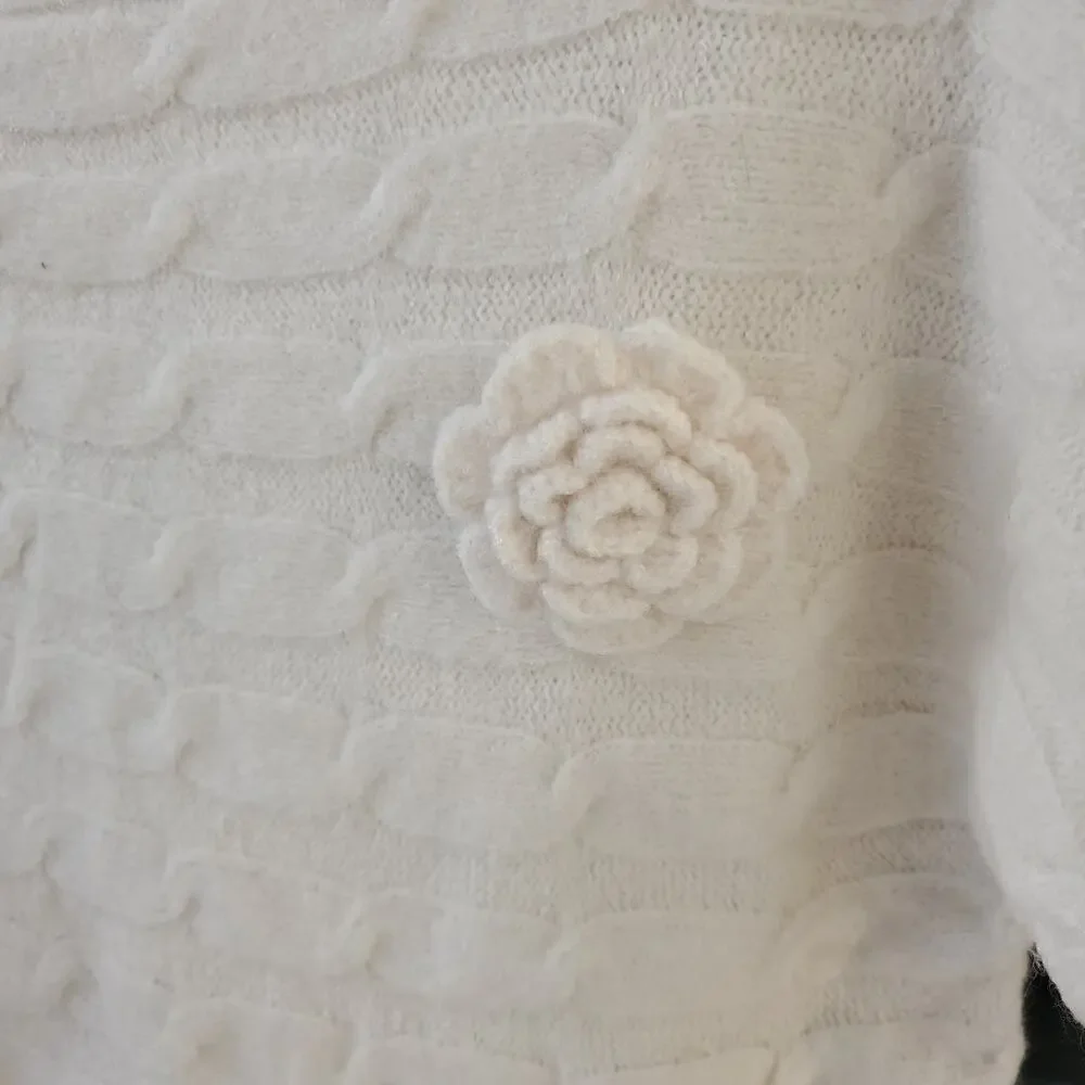 Military Hippie Forever Roses Cream Knit Sweater Size S NWT - Picture 4 of 8